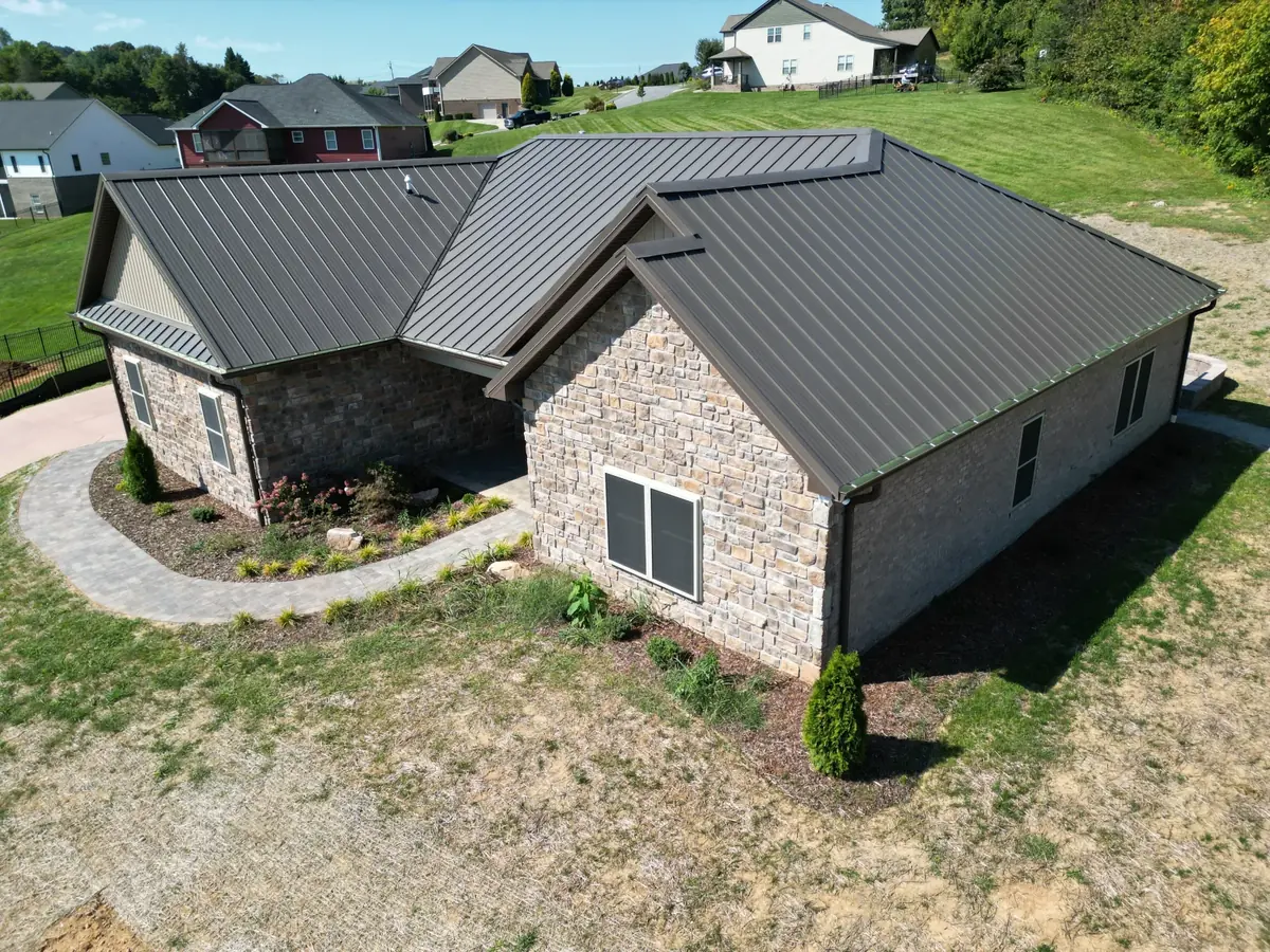 Winter roof preparation on an East Tennessee residential home.